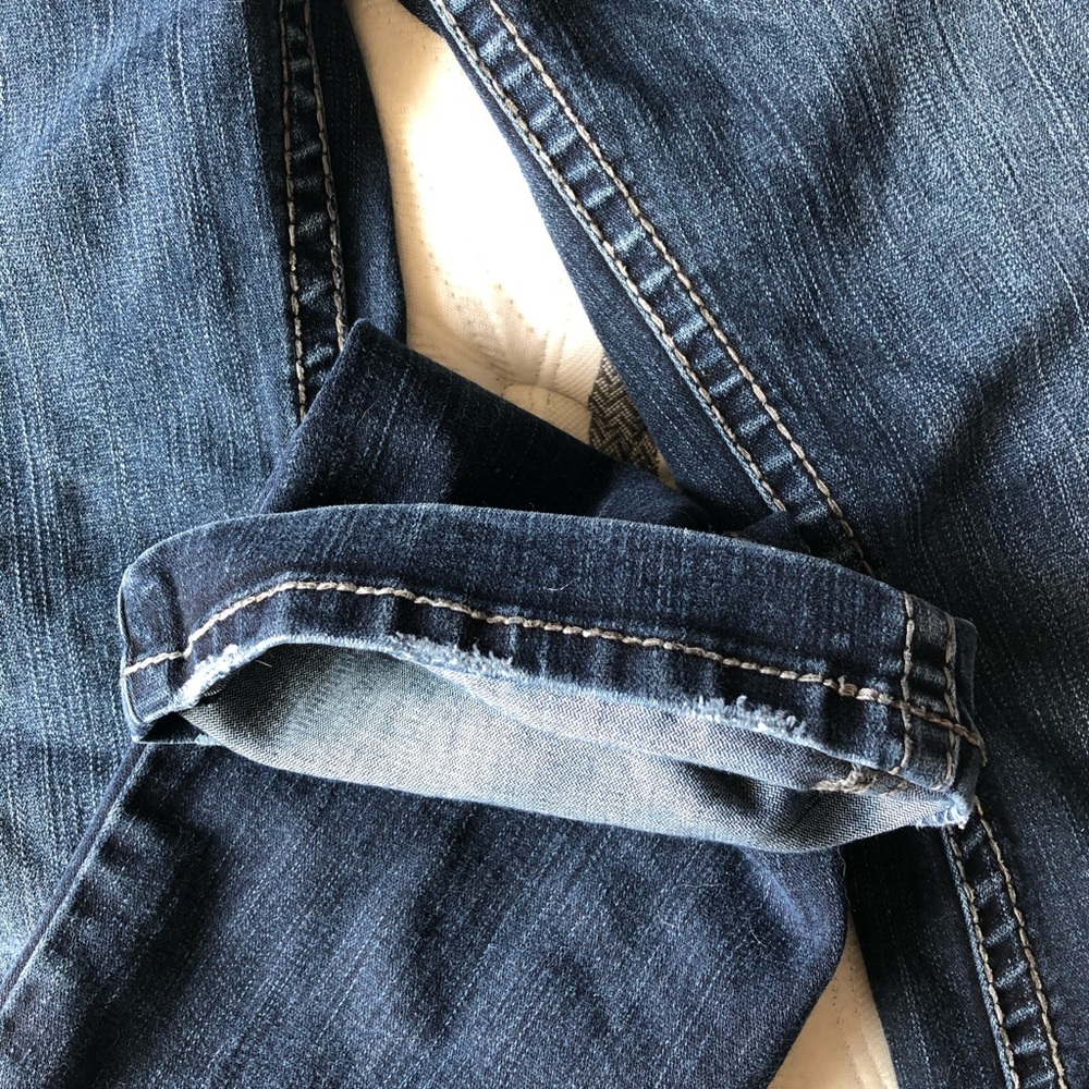 Silver Jeans - Picture 2 of 3